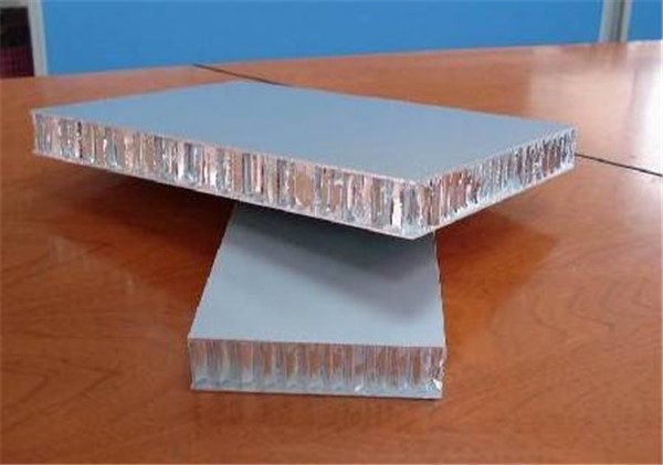吴川石材复合铝蜂窝板使用寿命长